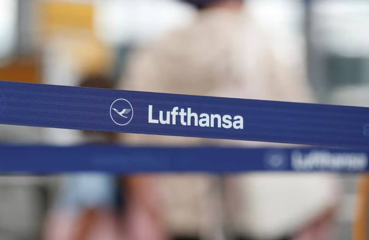image Lufthansa orders 80 planes from Boeing and Airbus for $9 bln
