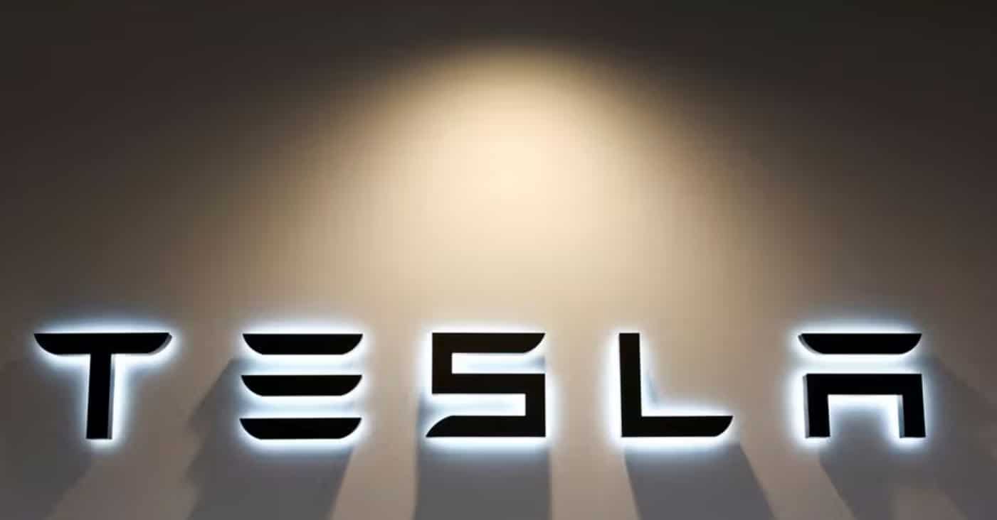 image Tesla skips employees&#8217; yearly merit-based stock compensations