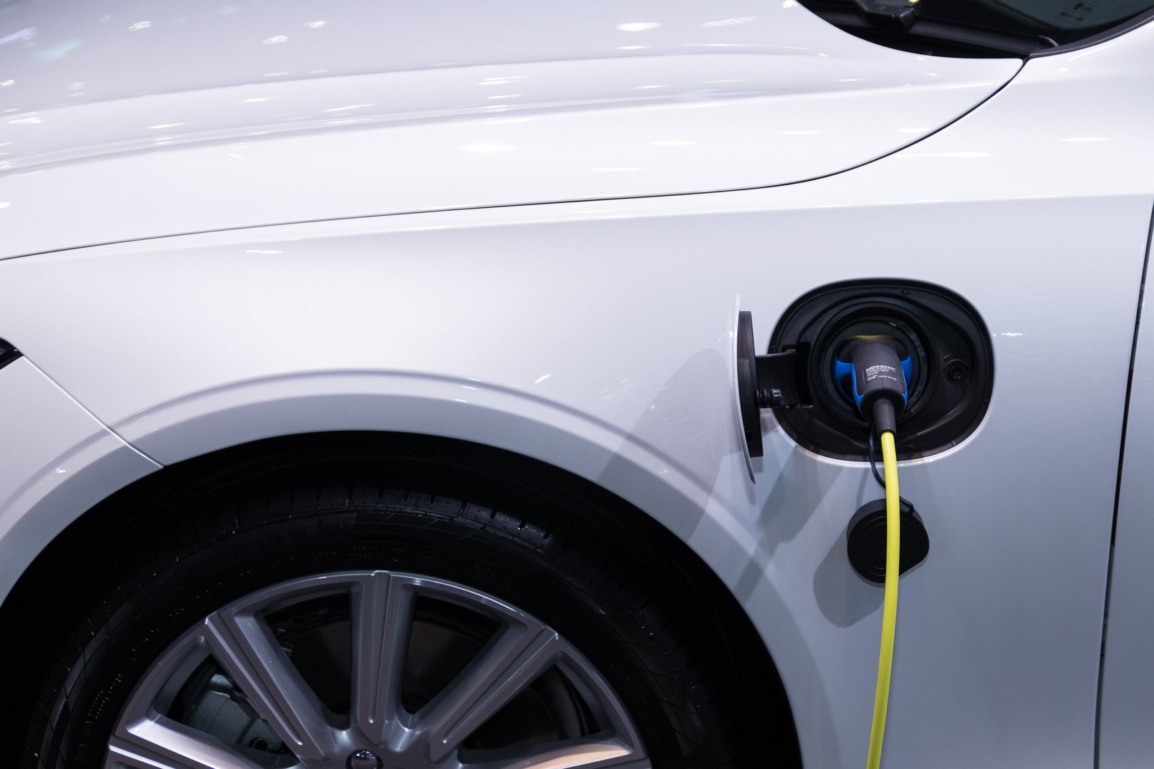 cover More hybrid and electric cars on Cyprus roads