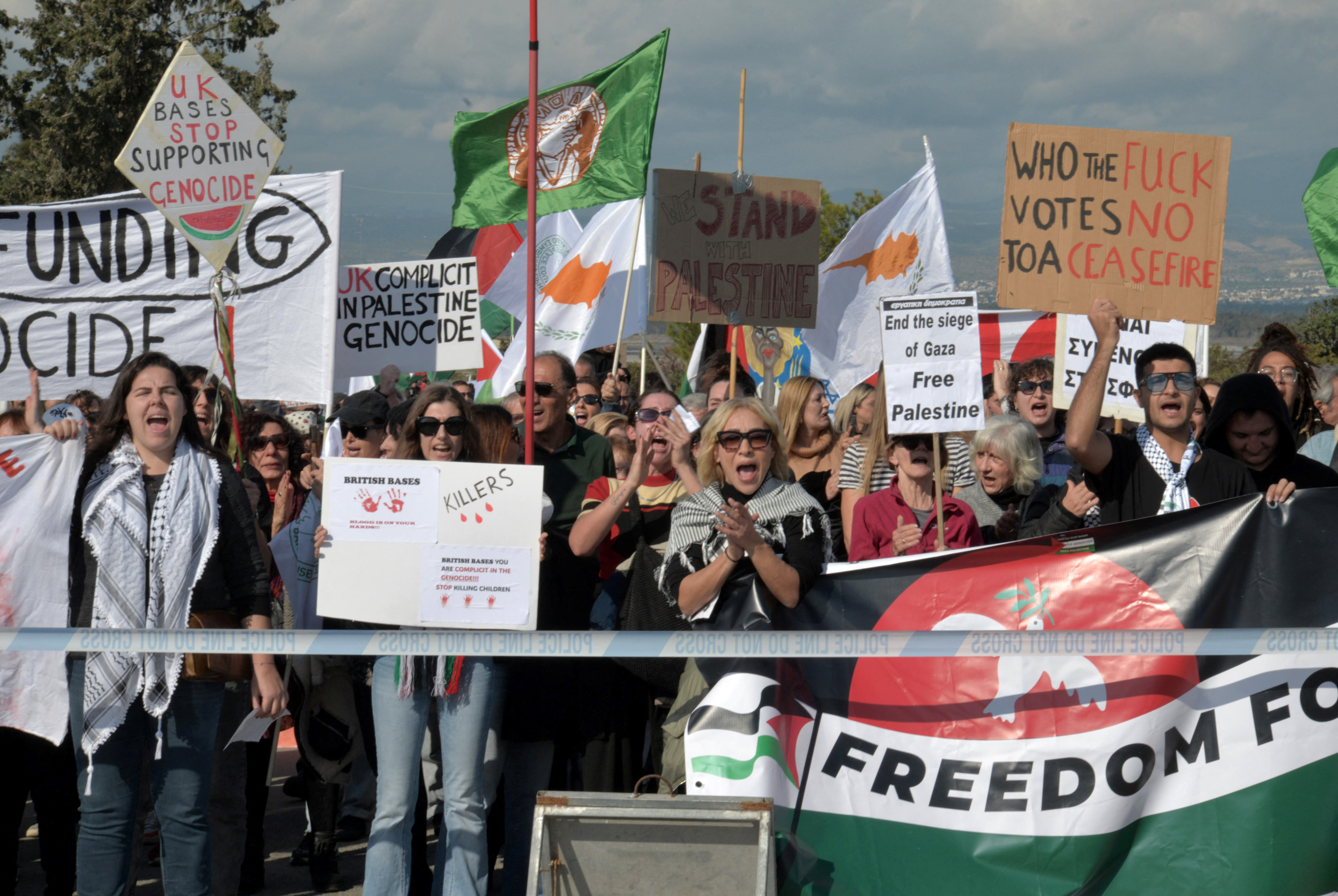 ‘Cyprus might be targeted’ – anti-war protest outside Akrotiri bases