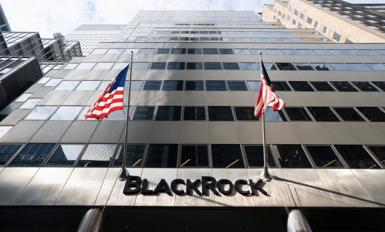 image BlackRock&#8217;s Bitcoin ETF gains as GBTC loses assets; Filecoin and Borroe Finance gear up for major progress