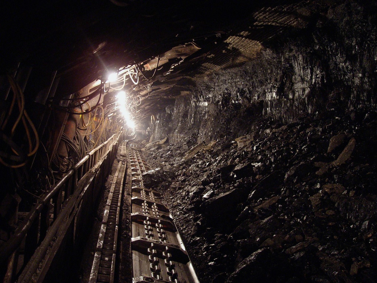 image China coal mine accident kills at least 10, prompts safety checks