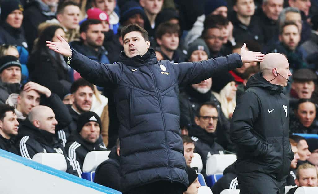 cover Pochettino struggling to connect with Chelsea fans