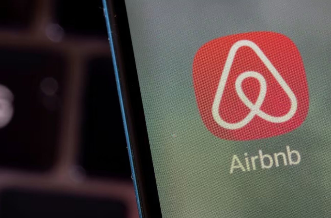 image UK Airbnb hosts face registration to protect communities