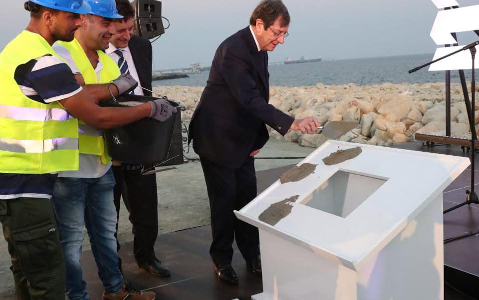 feature kyriacos former president anastasiades laying the foundation stone of the lng plant