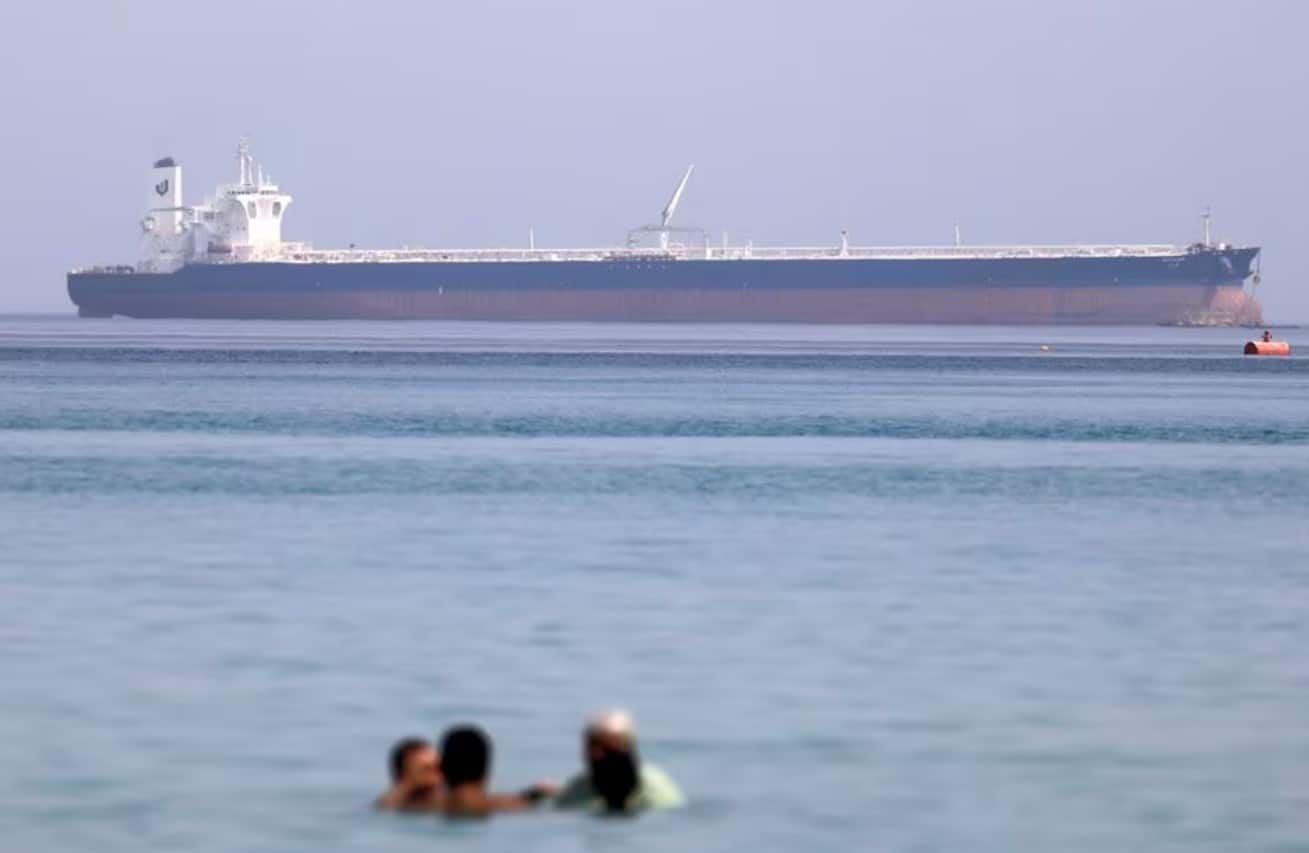 image Russian oil flows through Red Sea still face lower risks