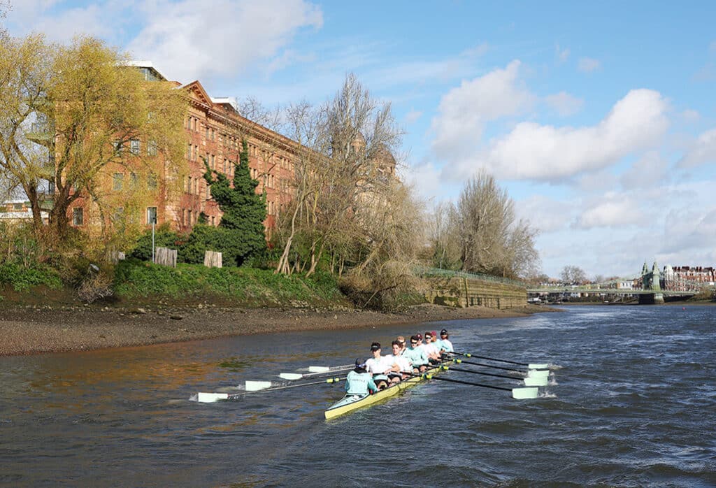 Boat Race rowers told to avoid the water as UK sewage dumping surges