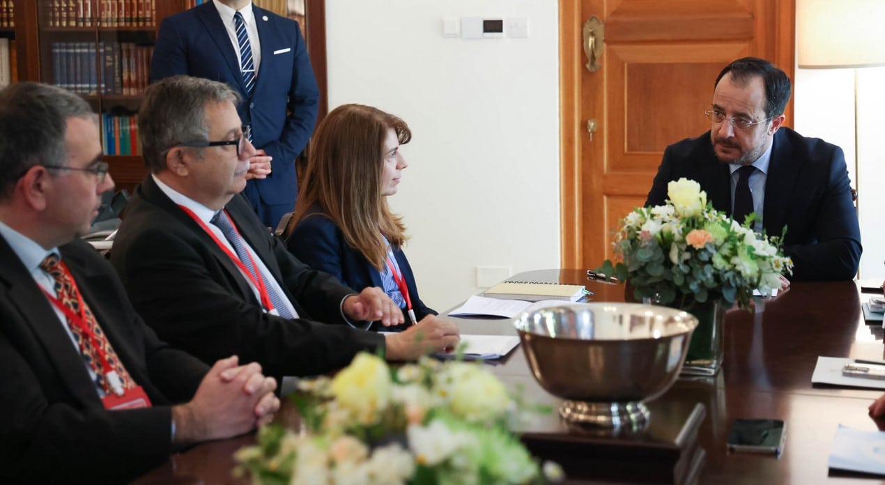 President Nikos Christodoulides met with Finance Minister Makis Keravnos and UcY advisors to discuss tax reform