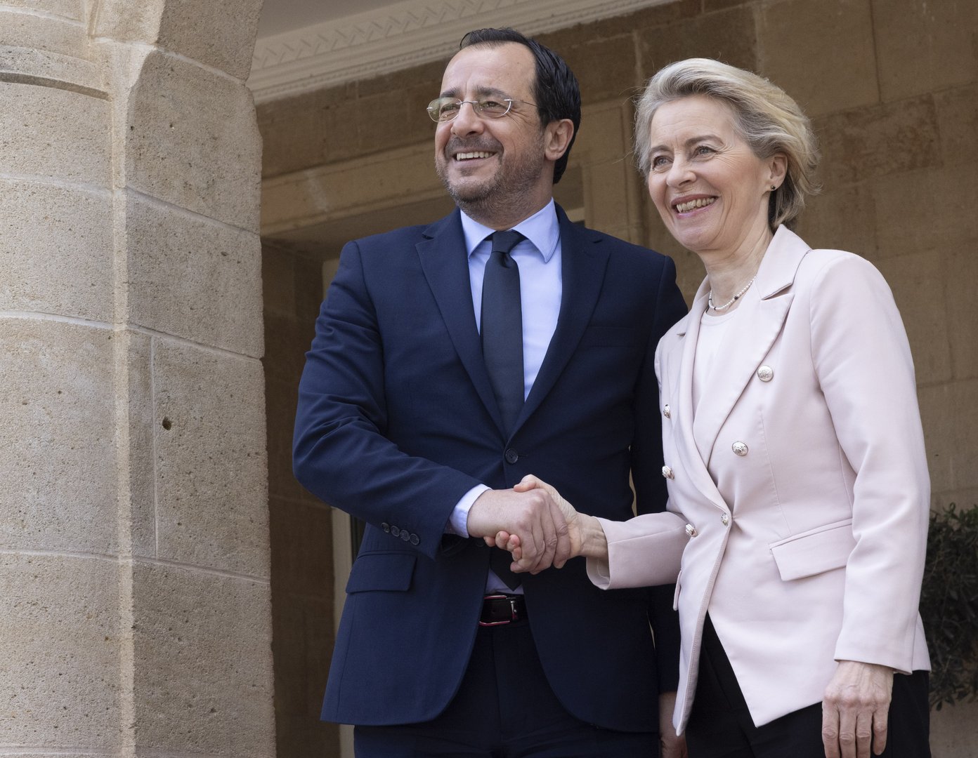 image Christodoulides supports second term for European Commission president