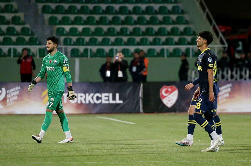 image Fenerbahce walk off after one minute to concede Turkish Super Cup
