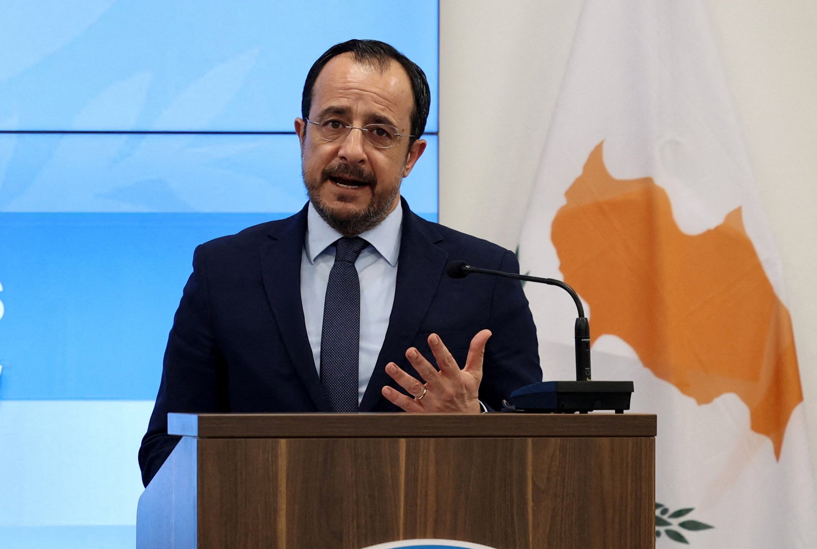 cover Christodoulides to meet Emir of Qatar