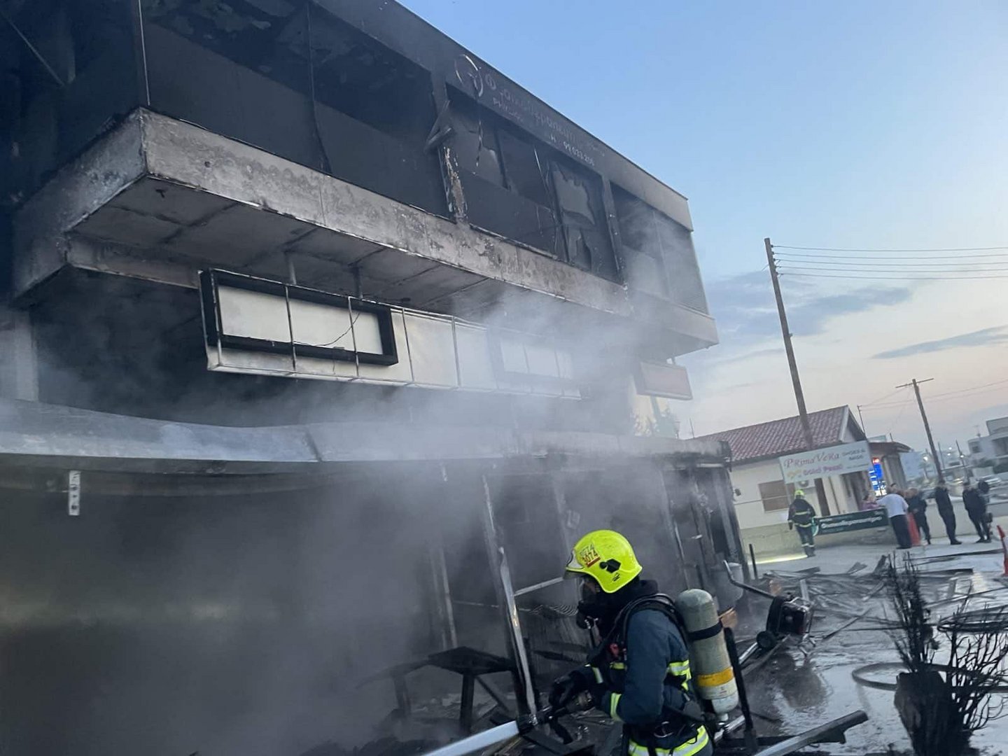 image Fire destroys café in Nicosia