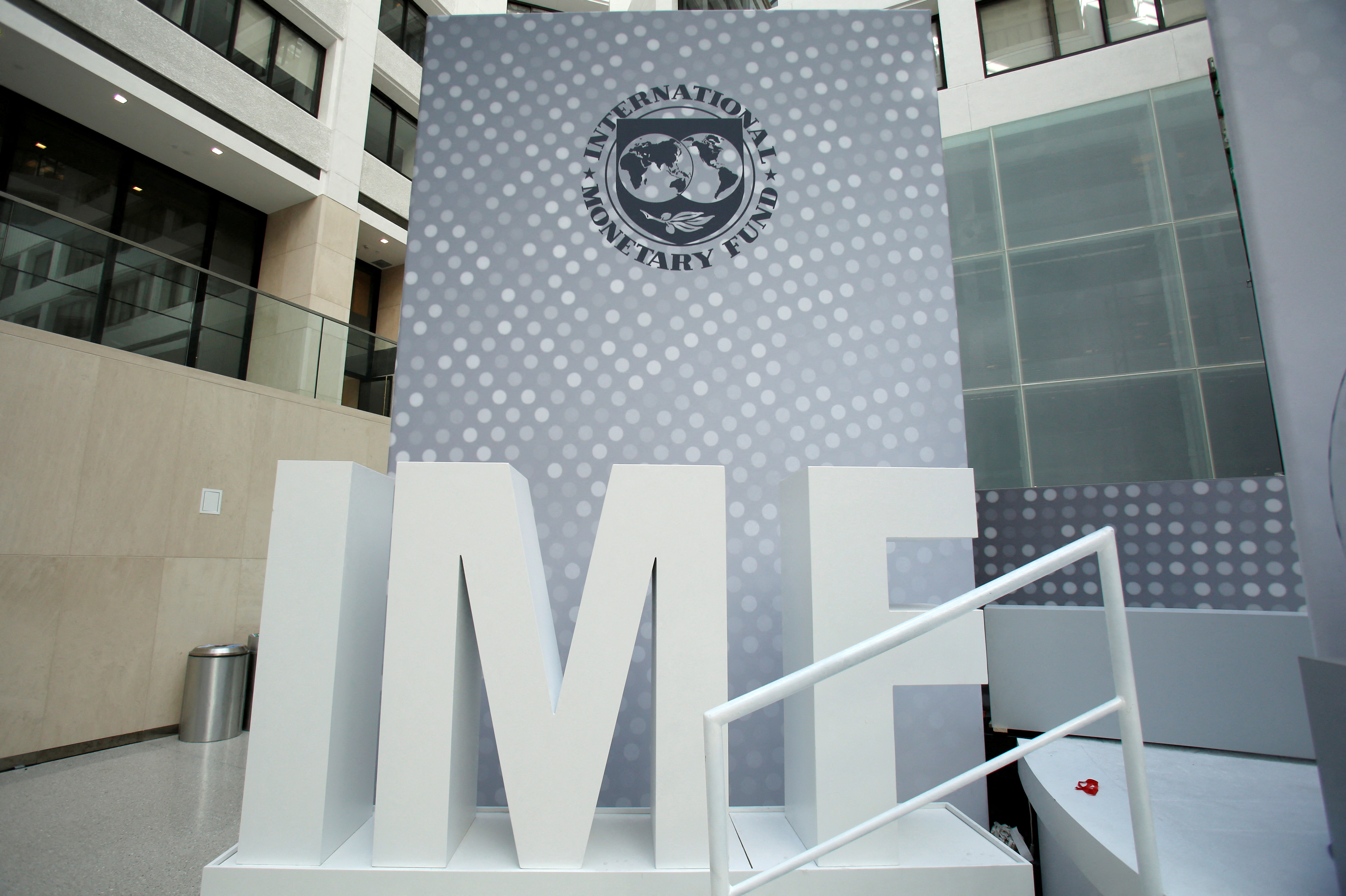 image IMF to launch new Ukraine mission to review loan, latest economic developments
