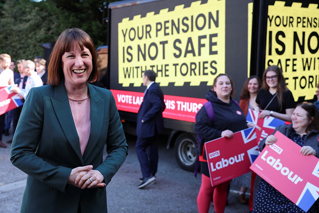 image Labour seeks to thwart Sunak over living-standards comeback