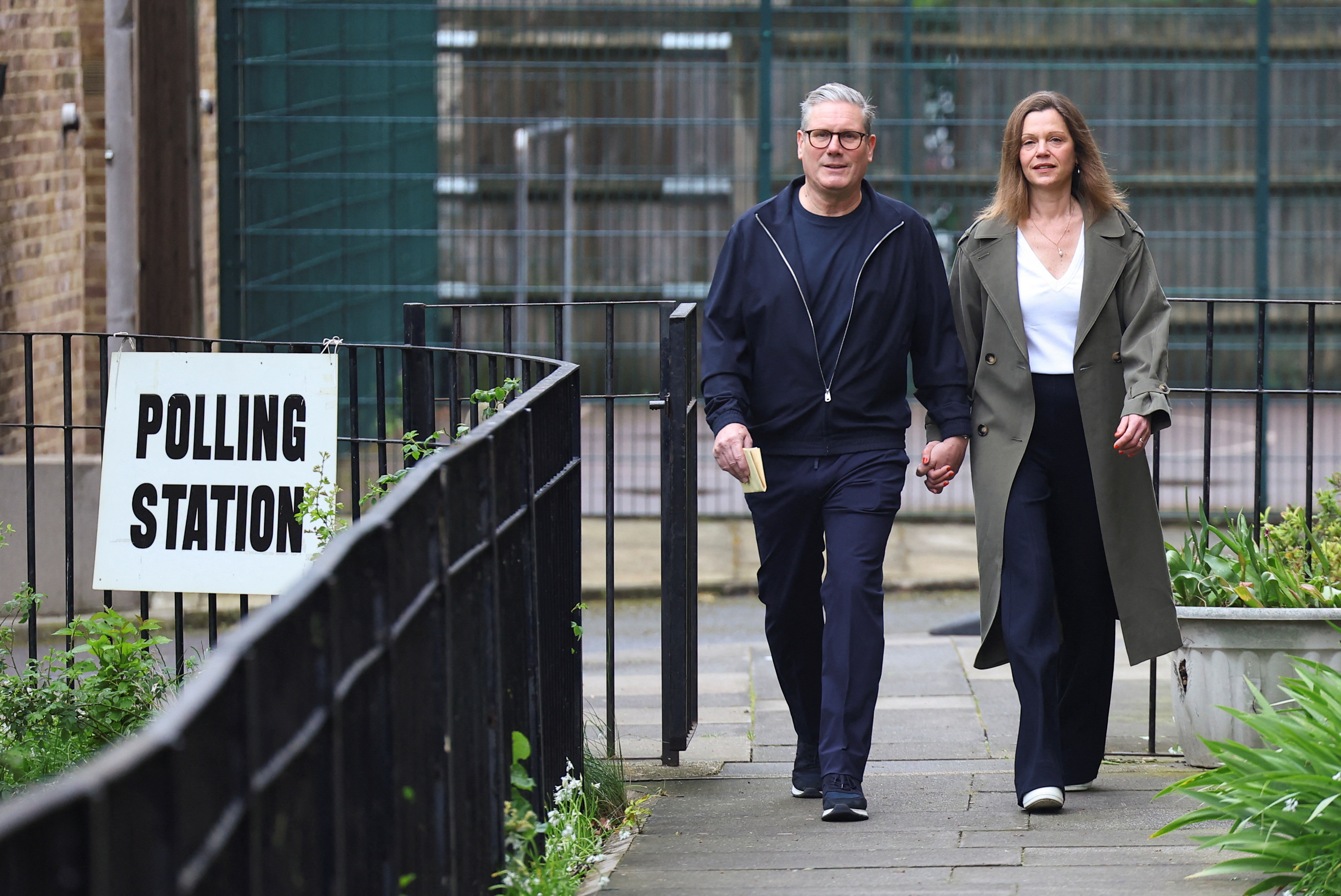 image Labour claim big early win over Conservatives
