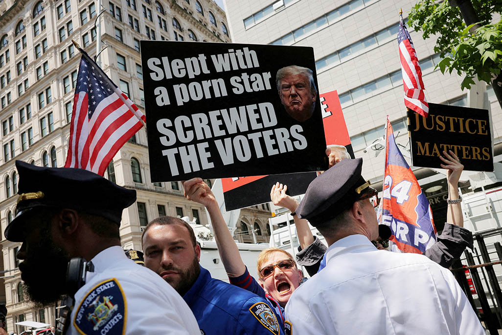 image Jury in Trump trial to hear closing arguments before deliberations