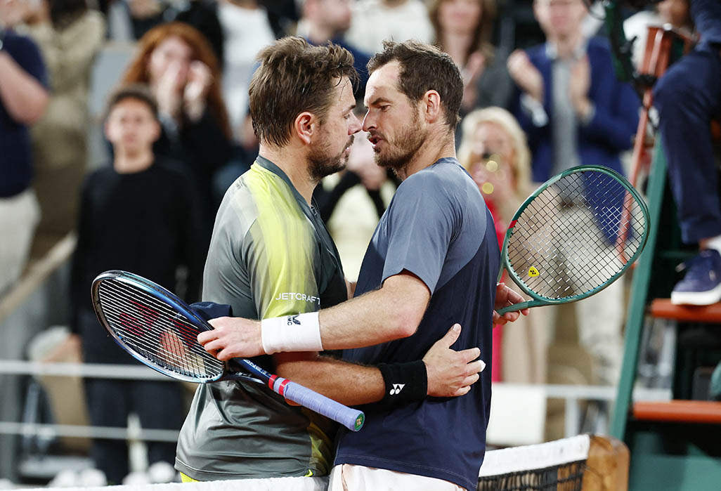 image Wawrinka sends Murray packing in French Open first round