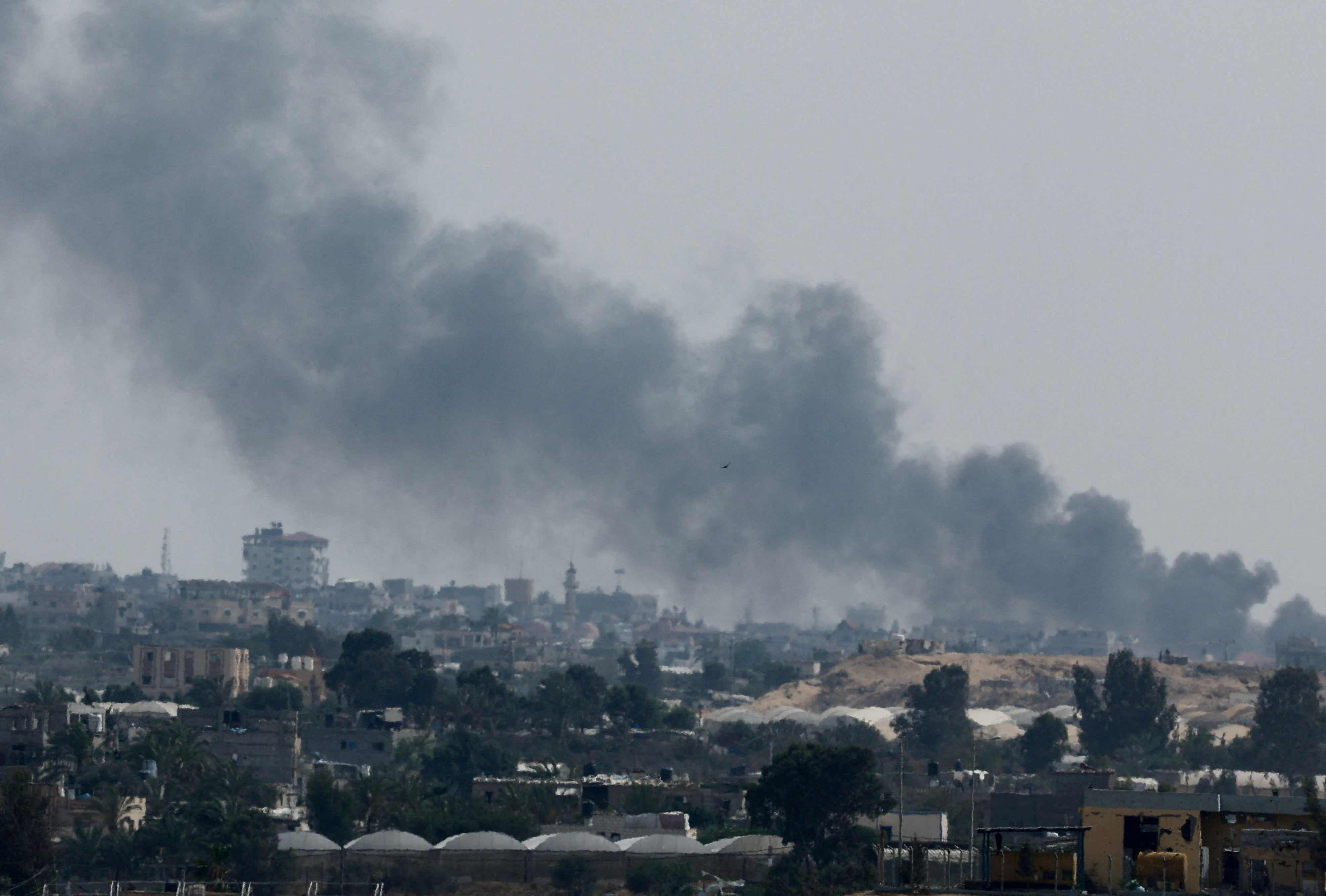 image Israel sends tanks into Rafah on raids amid Gaza-wide offensive