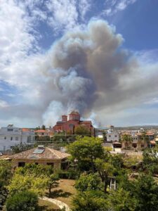 Ayios Sylas, Limassol fire, blaze, firefighters
