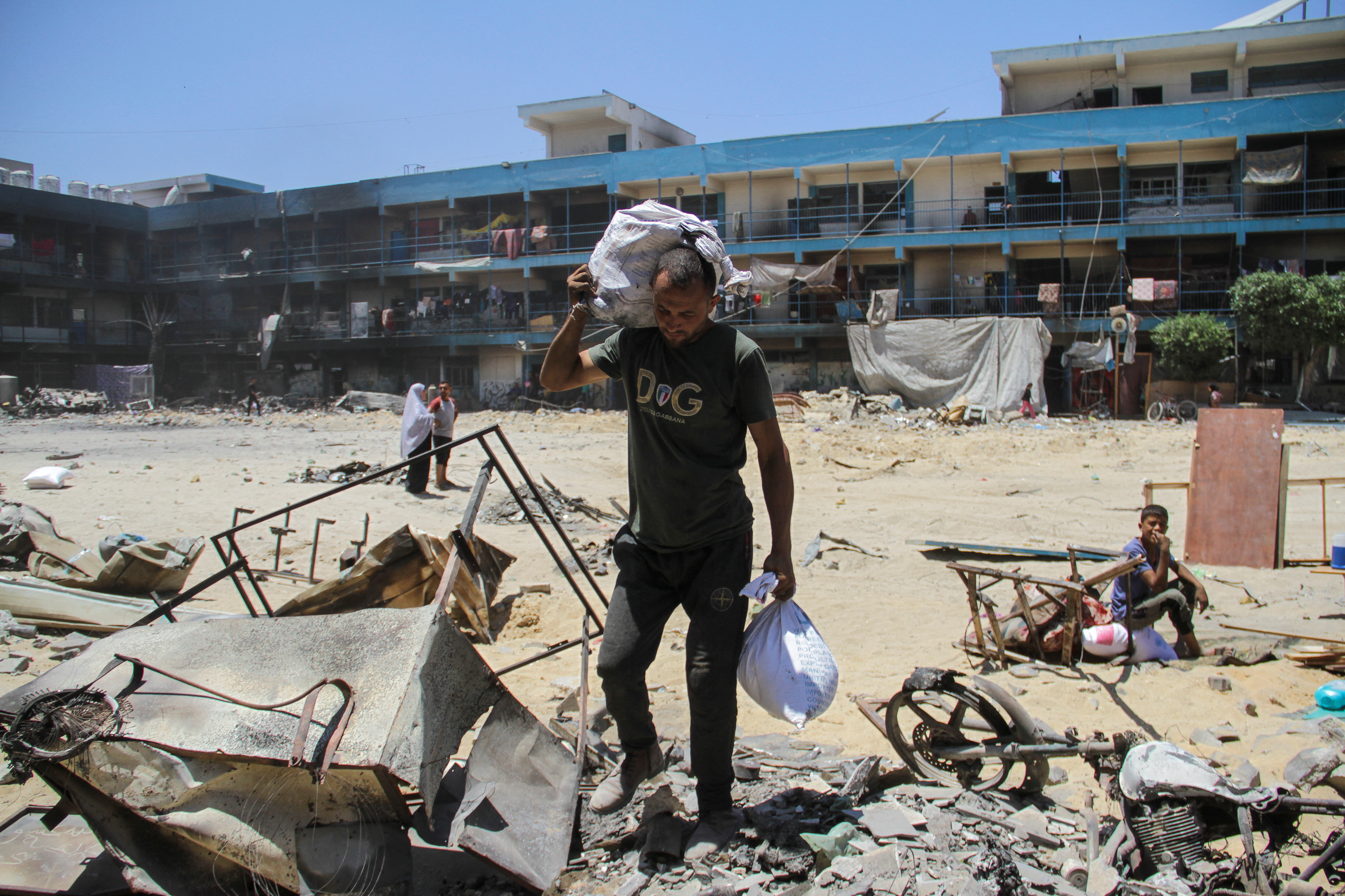 image Rafah border crossing can&#8217;t reopen unless Israeli forces quit Gaza side, Egypt says