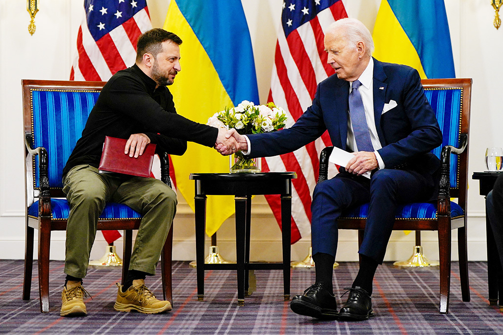 cover Biden apologises to Zelenskiy for congressional delays to US aid