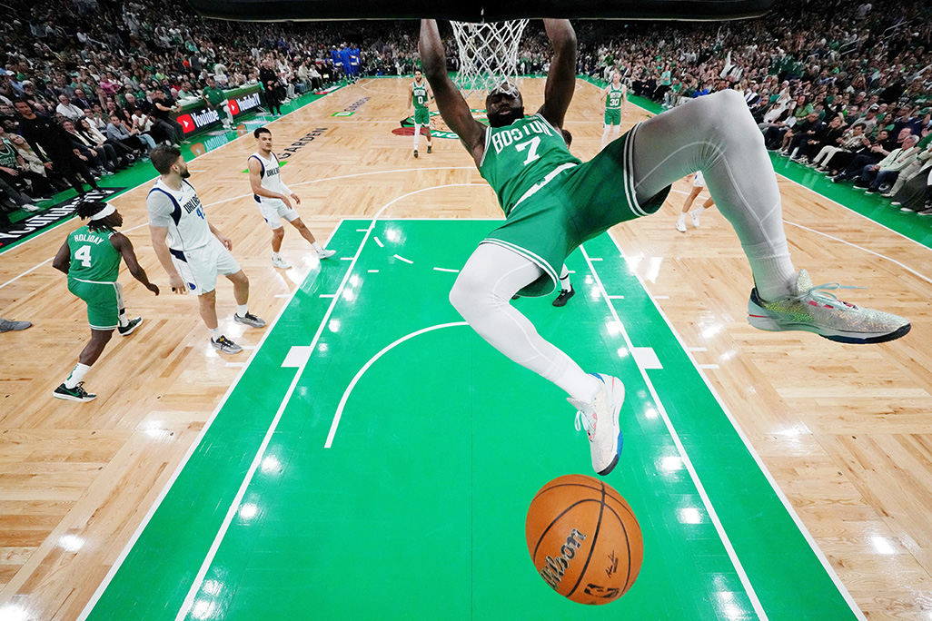 image Boston Celtics beat Dallas to win record 18th NBA title
