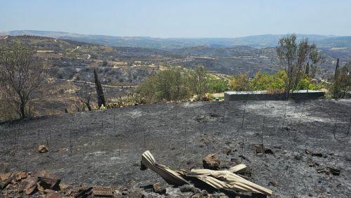 cover New Paphos fire ‘manageable’, residents sent home