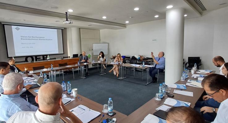 image Oev discusses energy standards with Cenelec president