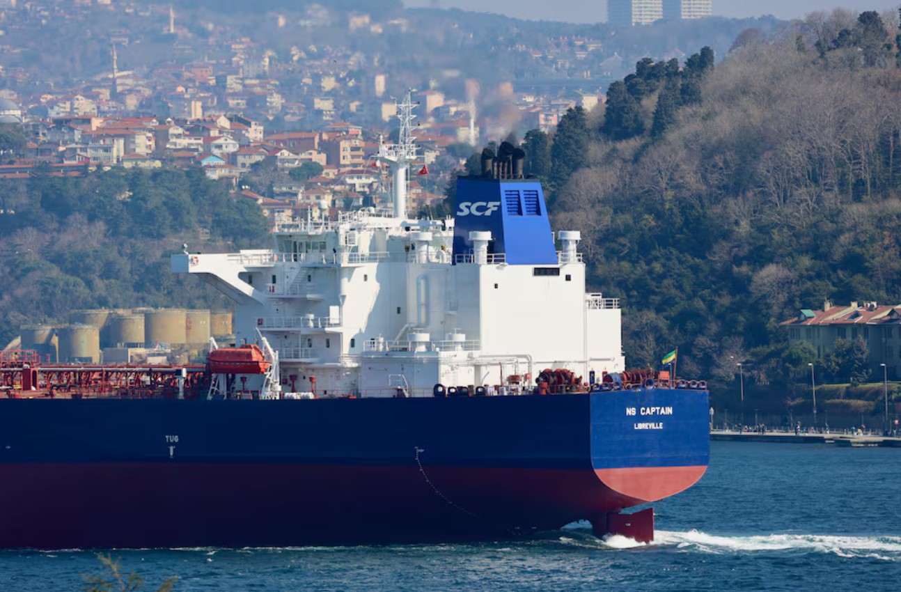 cover EU considers sanctioning Russian shipping giant
