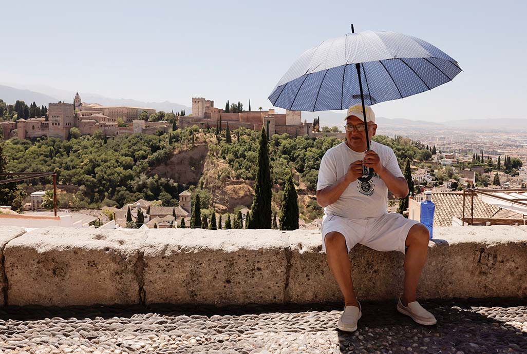 image World breaks hottest day record for second day in a row