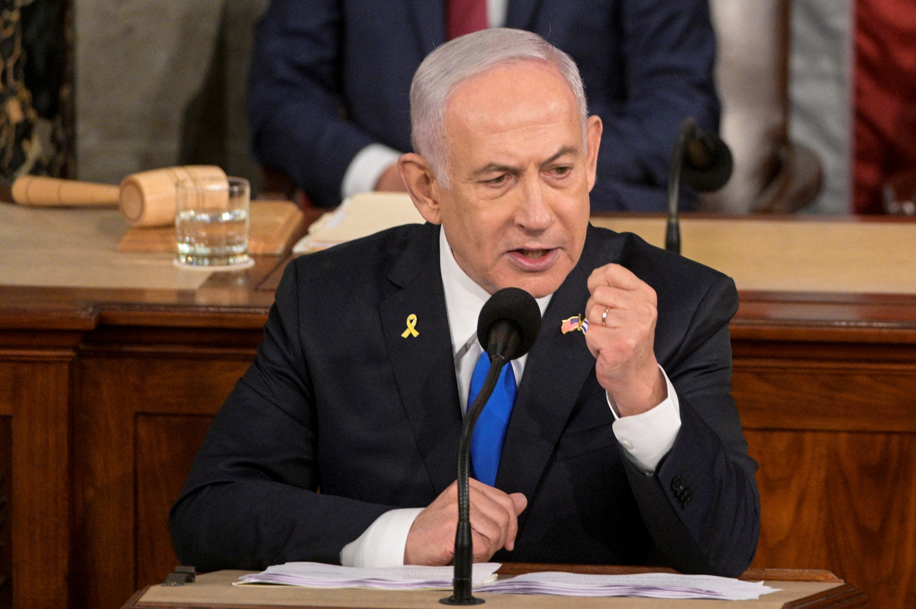 Netanyahu speaks to Congress amid protests