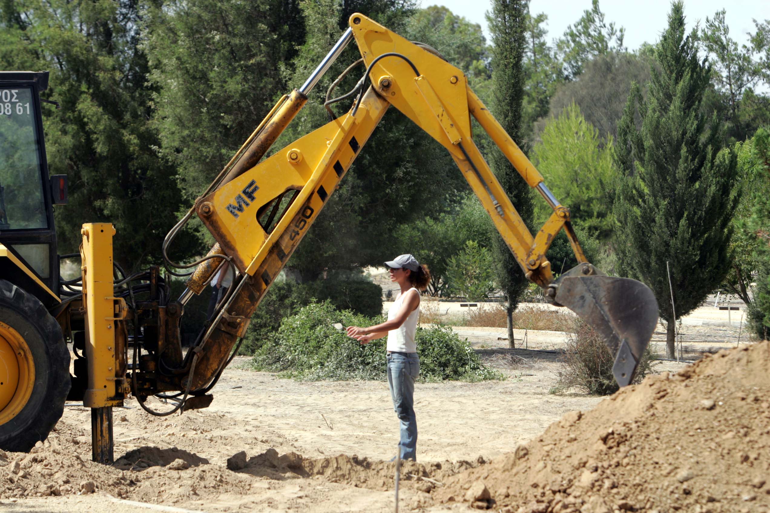 cover Archaeologists and digger through Cyprus’ missing persons funding
