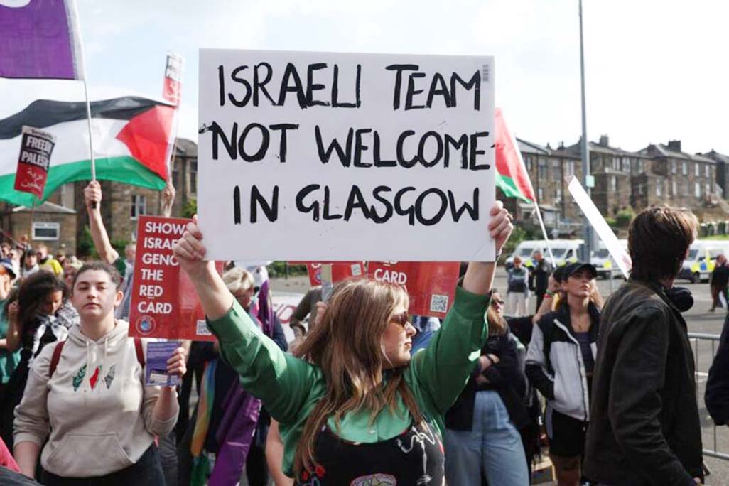 image Israel must be suspended for violating FIFA statutes, say lawyers