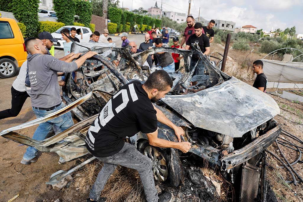 Israeli strikes kill 15 Palestinians in Gaza school