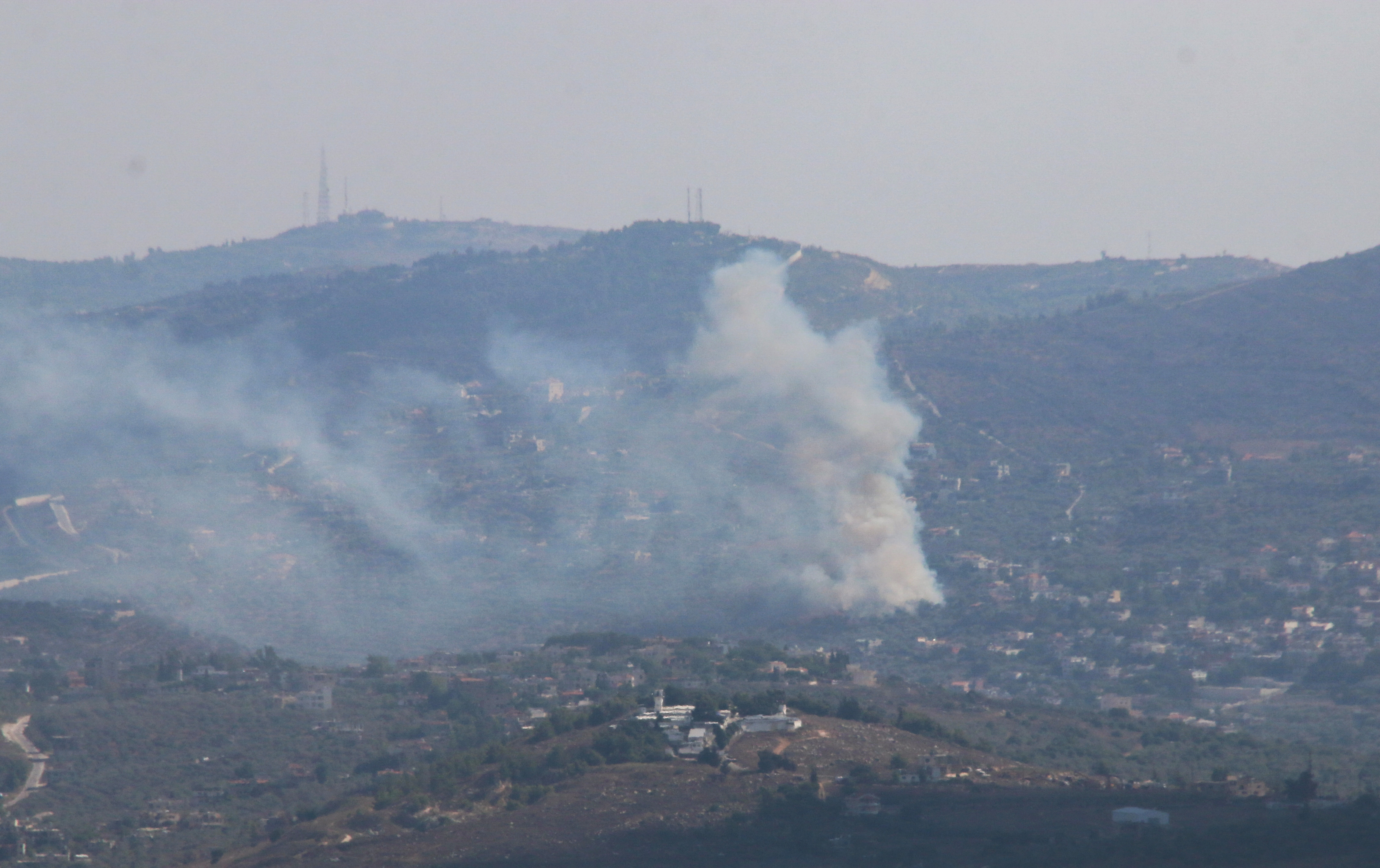 France and Italy urge citizens to leave Lebanon due to security risks