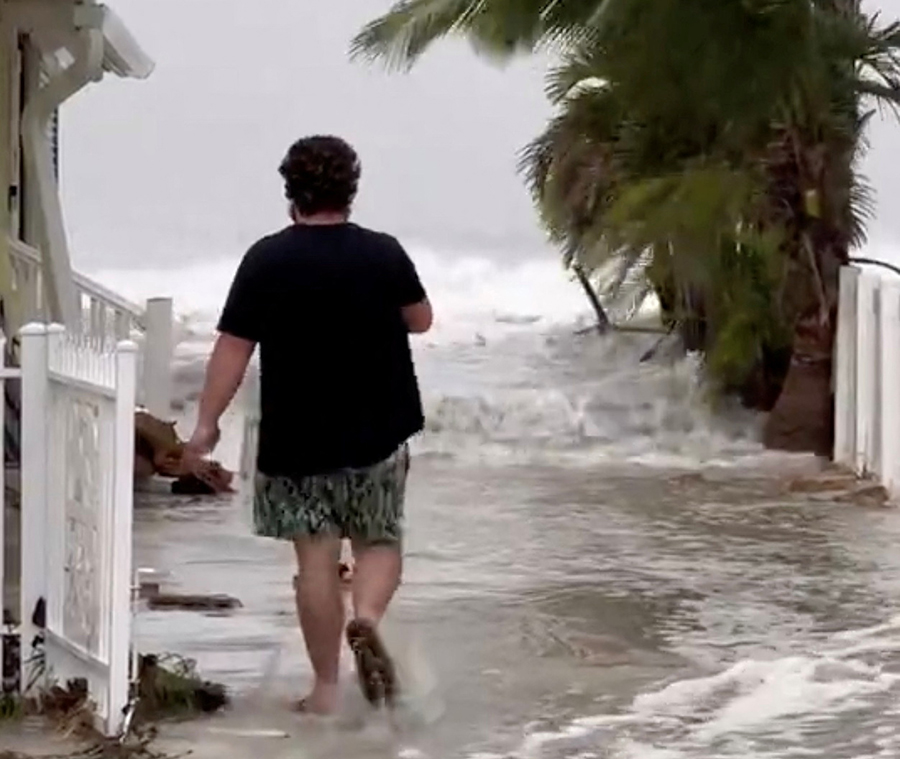 Hurricane Helene slams into Florida, fears of widespread damage, deaths