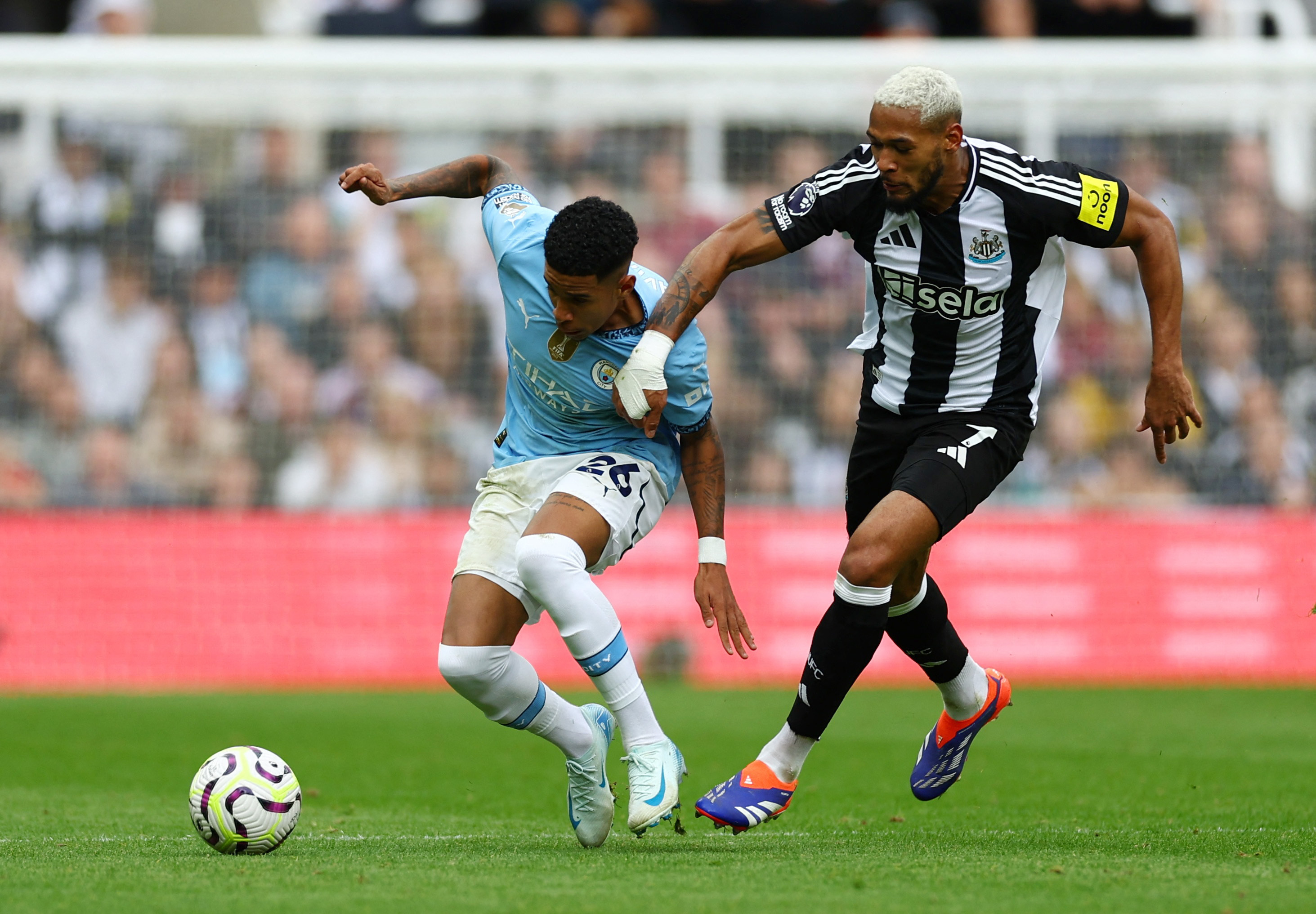 Man City held at Newcastle in gruelling 1-1 draw