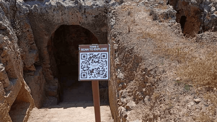 18 new ‘smart signs’ installed in Paphos district