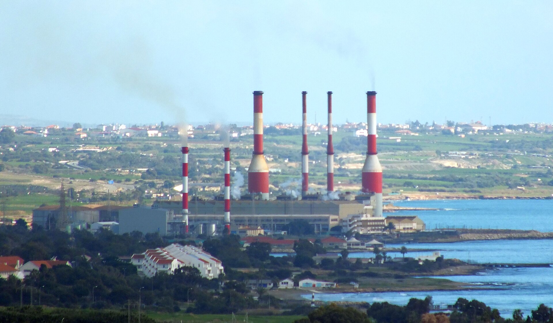 Decarbonisation: Cyprus and Egypt face very different problems