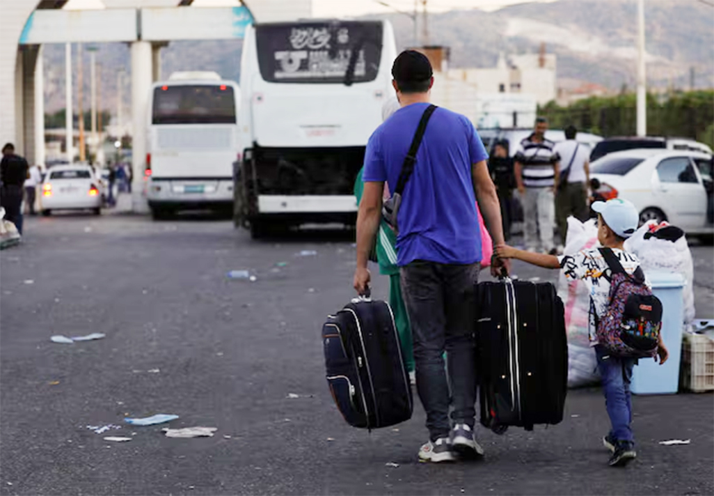image Over 30,000 crossed into Syria from Lebanon in 72 hours, says UN