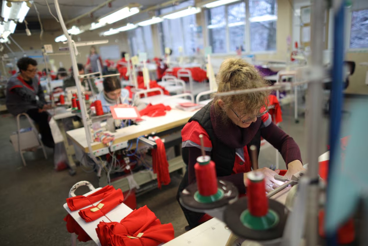 image Eurozone manufacturing slump deepens, demand hits 2023 low