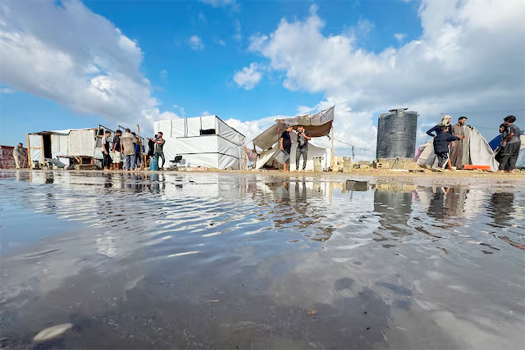 image Heavy rain worsens misery of displaced Palestinians
