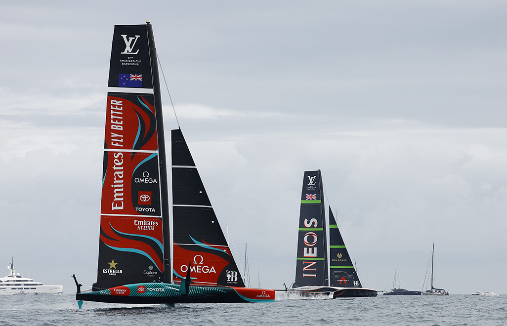 Clinical New Zealand dominate Britain in opening America’s Cup races