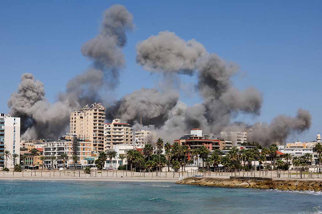 image Halt to conflict urged as Israel bombs historic Lebanese port city