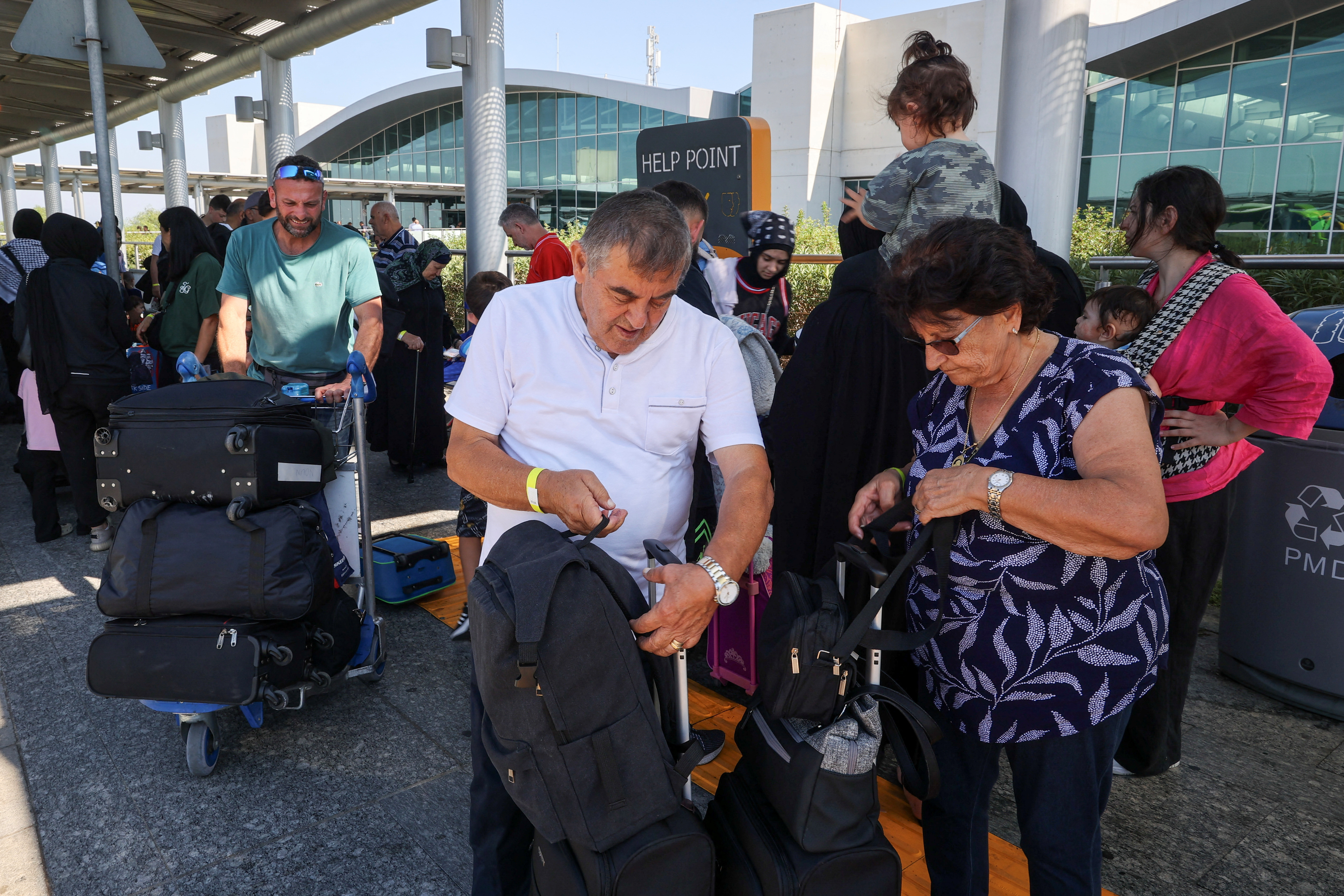 Civilian arrivals from Lebanon continue