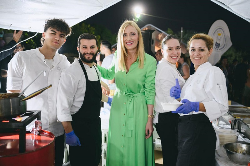 CCA chefs hold street food fundraiser for ‘Amerikos Argyriou’ centre