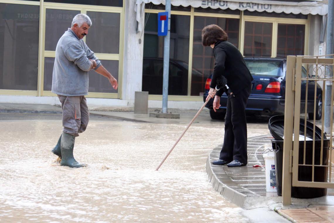 Car fished out of flooded road in Larnaca