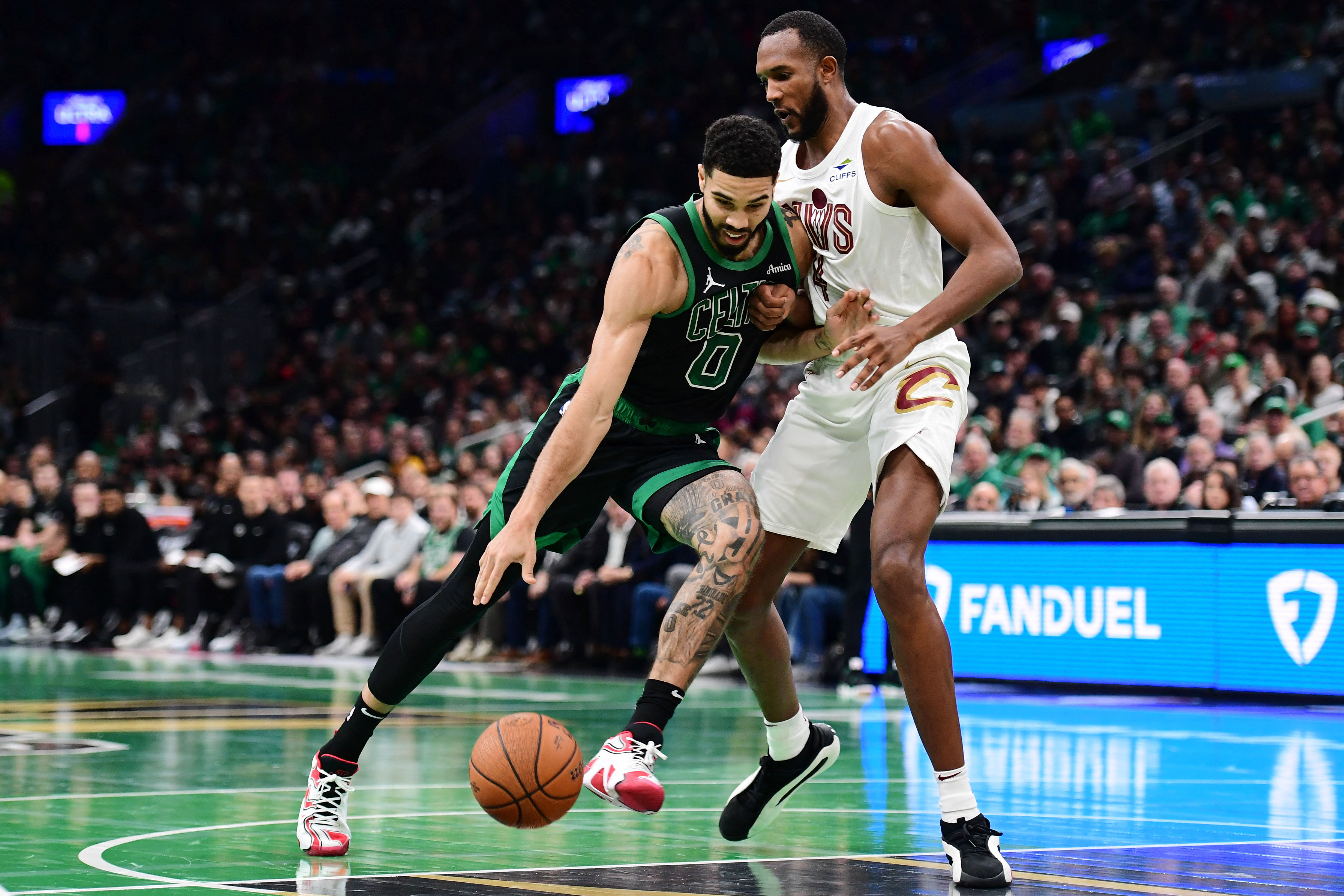 Jayson Tatum, Celtics drop Cavaliers to 15-1