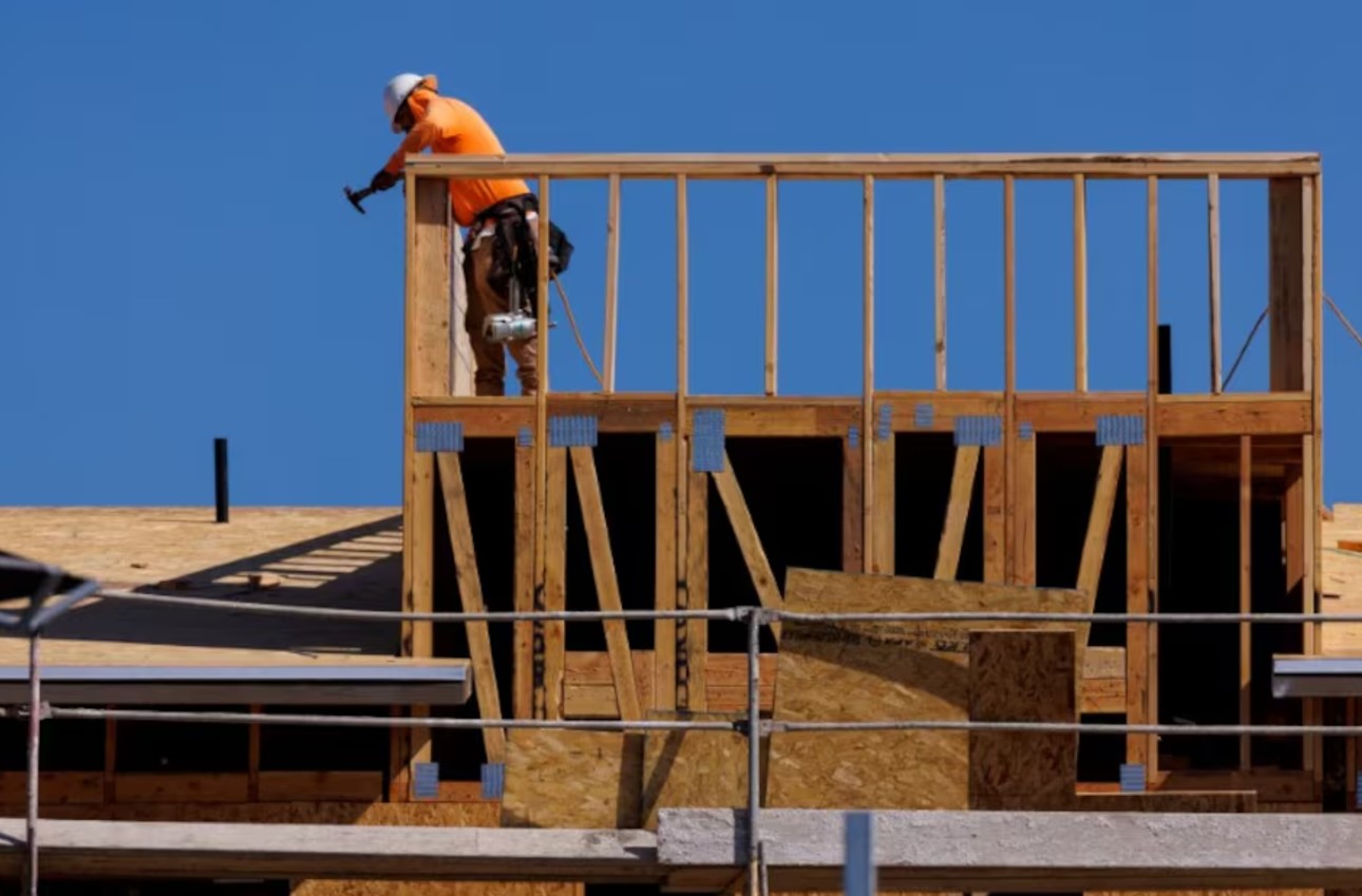 US homebuilder confidence at 7-month high in November