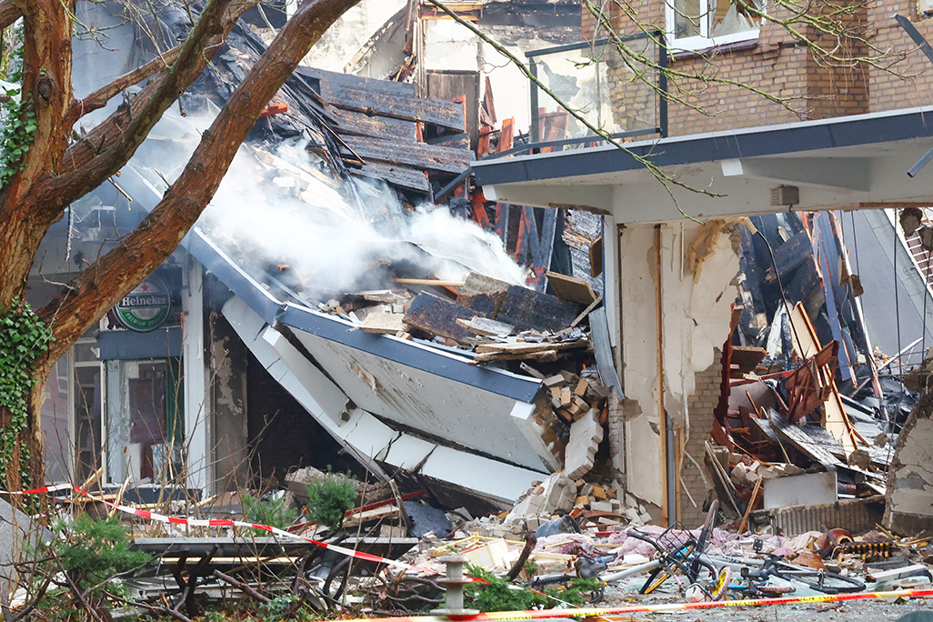 One killed, three hurt in apartment collapse in The Hague